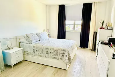 1455 N Treasure Dr #6C, North Bay Village, FL 33141 - Photo 3