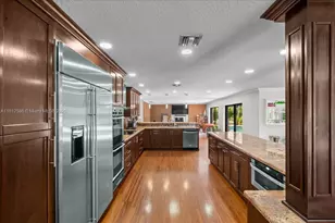 3030 SW 117th Ave, Davie, FL 33330 - Photo 7