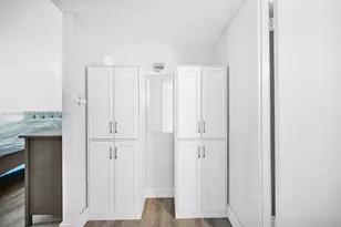 18041 Biscayne Blvd, Aventura, FL 33160 - Photo 9