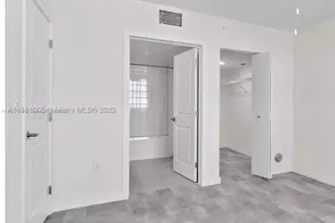 400 NW 112th Ave, Sweetwater, FL 33172 - Photo 11