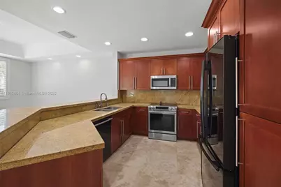 32360 SW 204th Ave, Homestead, FL 33030 - Photo 11