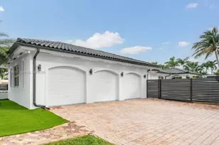 11390 SW 30th St, Miami, FL 33165 - Photo 3