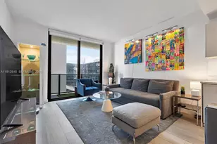 55 SW 9th St, Miami, FL 33130 - Photo 3