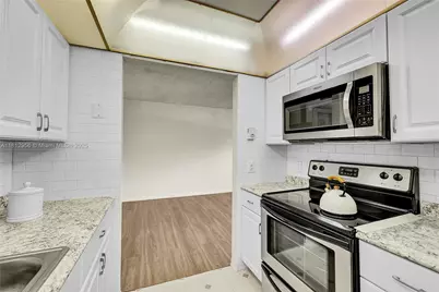 1551 SW 135th Ter #112G, Pembroke Pines, FL 33027 - Photo 7