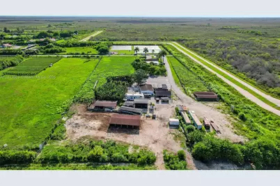 13101 SW 205th Ave, Miami, FL 33196 - Photo 9