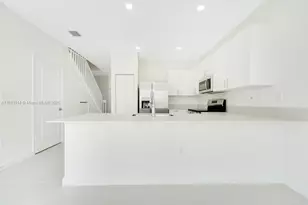 2805 SE 26th Ave, Homestead, FL 33035 - Photo 7