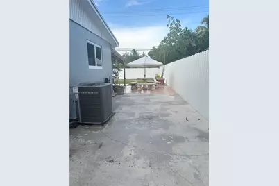 19511 Whispering Pines Rd, Cutler Bay, FL 33157 - Photo 17