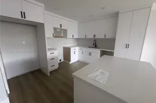 10854 N Kendall Dr, Miami, FL 33176 - Photo 1