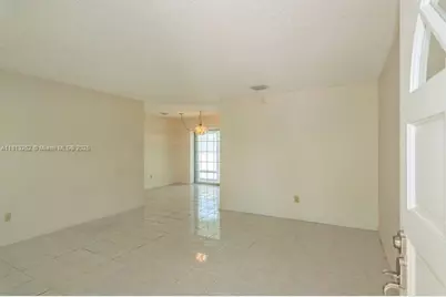 19810 Eagle Nest Rd, Cutler Bay, FL 33157 - Photo 5