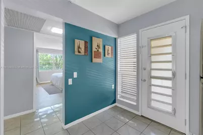 2704 Nassau Bnd #J2, Coconut Creek, FL 33066 - Photo 7