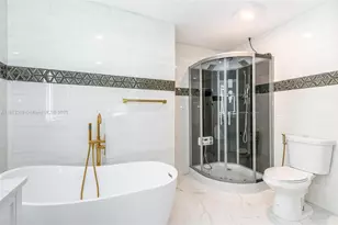 9234 Wedgewood Ln, Tamarac, FL 33321 - Photo 13