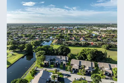 9234 Wedgewood Ln #D7, Tamarac, FL 33321 - Photo 21