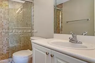 1455 N Treasure Dr, North Bay Village, FL 33141 - Photo 17