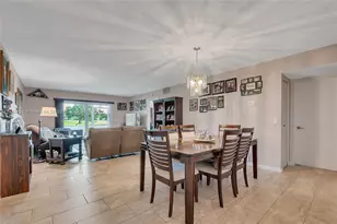 1300 SW 125th Ave, Pembroke Pines, FL 33027 - Photo 3