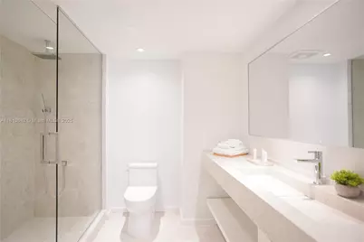 10250 Collins Avenue #PH1, Bal Harbour, FL 33154 - Photo 17