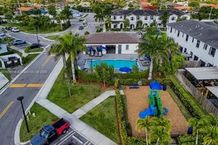 18058 SW 147th Ct, Miami, FL 33187 - Photo 23