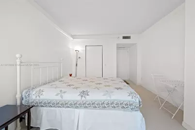 21205 Yacht Club Dr #707, Aventura, FL 33180 - Photo 23