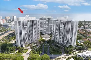 21205 Yacht Club Dr, Aventura, FL 33180 - Photo 39