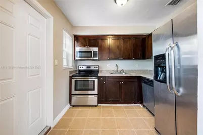 2431 Rodman St, Hollywood, FL 33020 - Photo 11