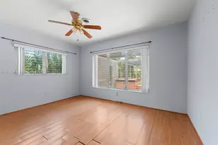 12480 Keystone Island Dr, North Miami, FL 33181 - Photo 15