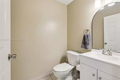 3860 NW 90th Way, Sunrise, FL 33351 - Photo 27