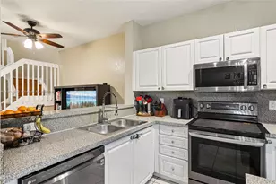 3860 NW 90th Way, Sunrise, FL 33351 - Photo 11