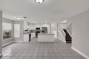 495 SW 183rd Way, Pembroke Pines, FL 33029 - Photo 9