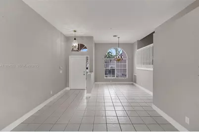 495 SW 183rd Way, Pembroke Pines, FL 33029 - Photo 7