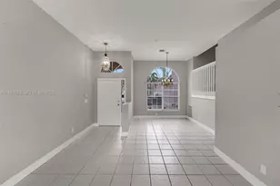 495 SW 183rd Way, Pembroke Pines, FL 33029 - Photo 7