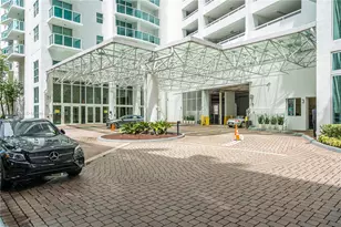 31 SE 5th St, Miami, FL 33131 - Photo 25