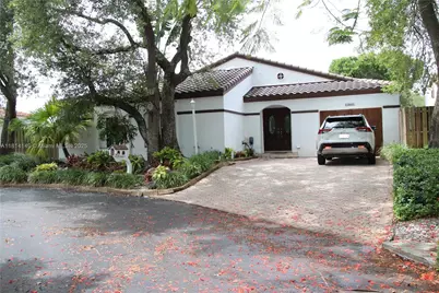 11861 SW 92nd Ln, Miami, FL 33186 - Photo 1