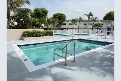 17505 NW 67th Pl #H-11, Hialeah, FL 33015 - Photo 31