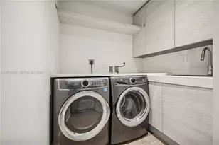 420 N Hibiscus Dr, Miami Beach, FL 33139 - Photo 15