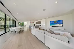 420 N Hibiscus Dr, Miami Beach, FL 33139 - Photo 9