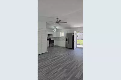 2248 Marina Park Dr, Fort Myers, FL 33905 - Photo 3