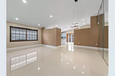 19847 NW 86th Ave, Hialeah, FL 33015 - Photo 3