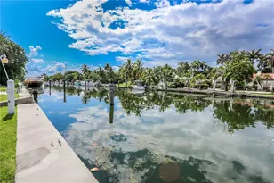 1109 NE 89th St, Miami, FL 33138 - Photo 9