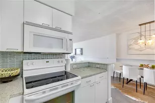 1500 Bay Rd, Miami Beach, FL 33139 - Photo 15