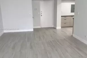 250 174th St, Sunny Isles Beach, FL 33160 - Photo 7