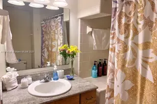 110 NE 10th Ave, Gainesville, FL 32601 - Photo 11