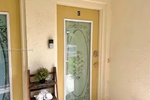 110 NE 10th Ave, Gainesville, FL 32601 - Photo 3