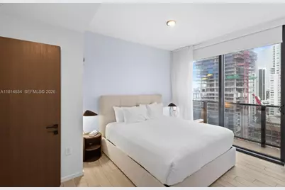 398 NE 5th St #1518, Miami, FL 33132 - Photo 9