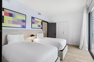 398 NE 5th St, Miami, FL 33132 - Photo 13