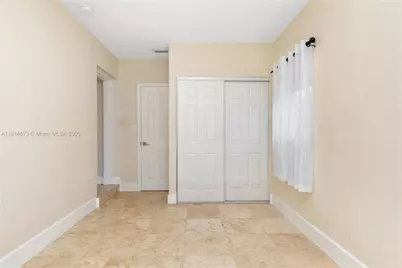 918 NE 6th St, Hallandale Beach, FL 33009 - Photo 25