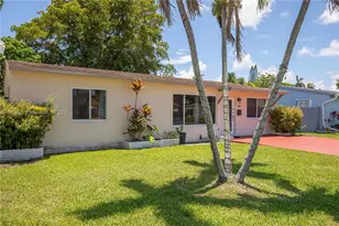 918 NE 6th St, Hallandale Beach, FL 33009 - Photo 3