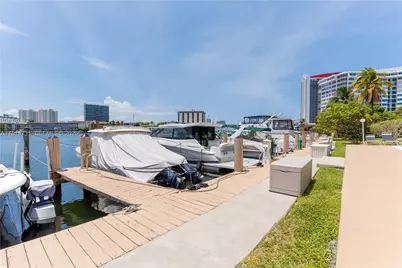 120 Golden Isles Dr #33B, Hallandale Beach, FL 33009 - Photo 37