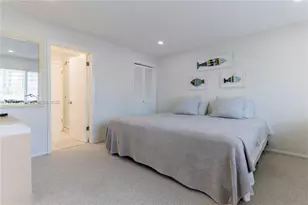 120 Golden Isles Dr, Hallandale Beach, FL 33009 - Photo 21