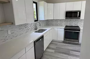 2160 NW 30th St, Miami, FL 33142 - Photo 7