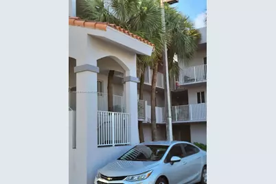 2680 W 76 Street #204, Hialeah, FL 33016 - Photo 3