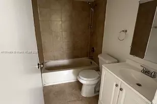 6955 NW 186th St, Hialeah, FL 33015 - Photo 15